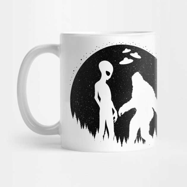 Alien And Bigfoot Silhouette by Tesszero